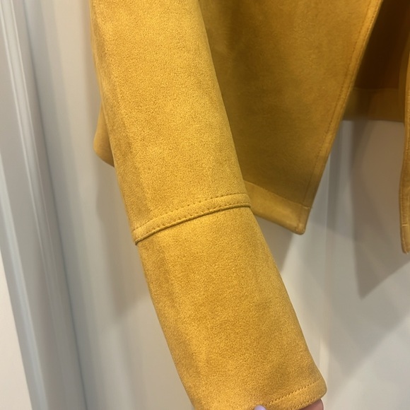 Philosophy faux suede mustard jacket - Picture 3 of 8